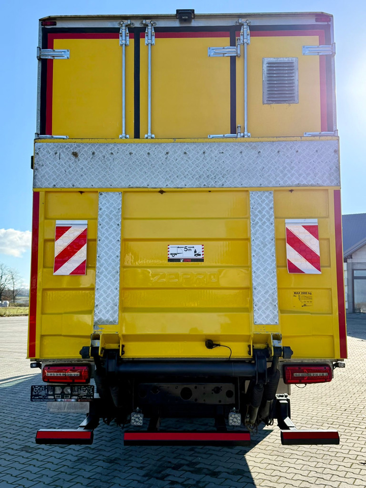 MAN 18.320 / IZOTERMA / GRZANA / WINDA / 20 EUROPALET / AUTOMAT / 170 TYŚ KM / 2021 R / SYPIALKA / CAŁY NA PODUSZKACH / SPROWADZONY / JAK NOWY - متساوي شاحنة: صور 5 MAN 18.320 / IZOTERMA / GRZANA / WINDA / 20 EUROPALET / AUTOMAT / 170 TYŚ KM / 2021 R / SYPIALKA / CAŁY NA PODUSZKACH / SPROWADZONY / JAK NOWY - متساوي شاحنة: صور 5