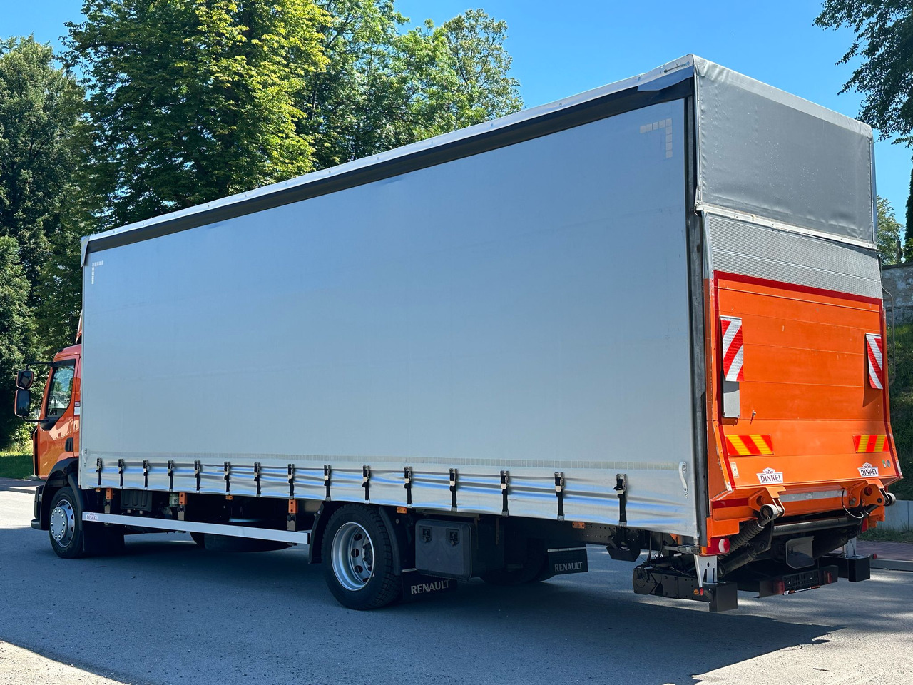 RENAULT D 18 / 280 / FIRANKA / WINDA / 8.6 M DŁUGOŚCI / 21 EUROPALET / NOWE OPONY / ŁADOWNOŚĆ 9.380 KG / AUTOMAT / SERWISOWANA / SPROWADZONA - شاحنة ستارة: صور 3 RENAULT D 18 / 280 / FIRANKA / WINDA / 8.6 M DŁUGOŚCI / 21 EUROPALET / NOWE OPONY / ŁADOWNOŚĆ 9.380 KG / AUTOMAT / SERWISOWANA / SPROWADZONA - شاحنة ستارة: صور 3