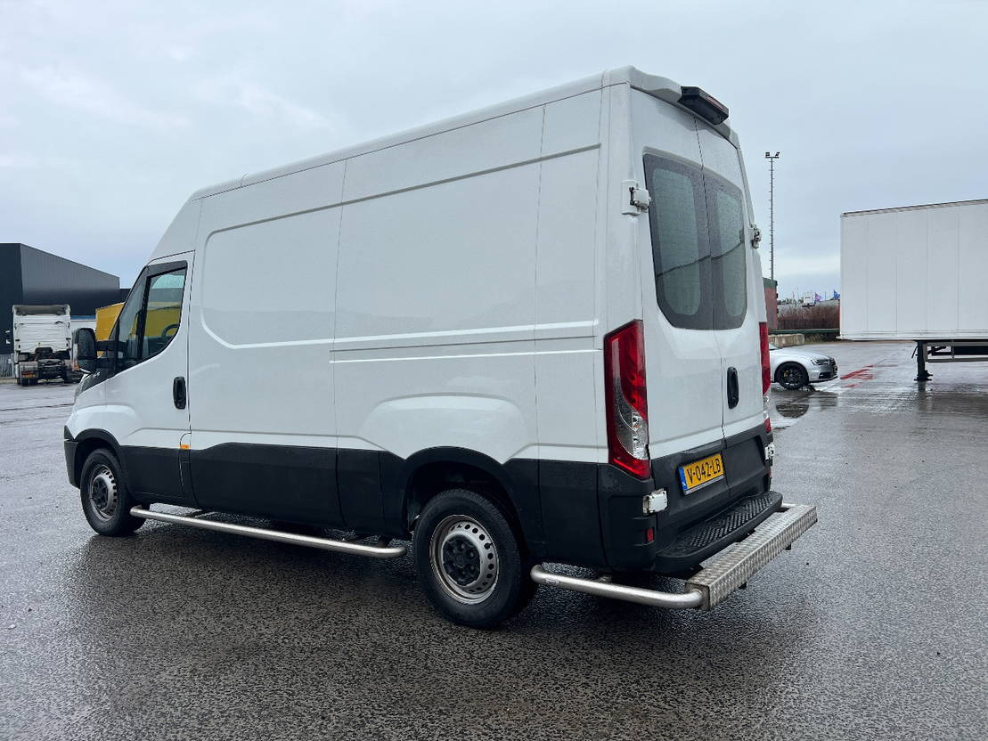 Iveco Daily 35S12 Euro 6, AUT - فان: صور 4 Iveco Daily 35S12 Euro 6, AUT - فان: صور 4