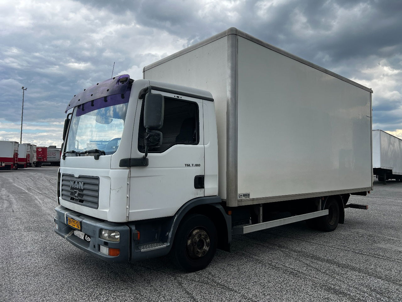 MAN TGL 7.180 Euro 3, Aut - بصندوق مغلق شاحنة: صور 1 MAN TGL 7.180 Euro 3, Aut - بصندوق مغلق شاحنة: صور 1