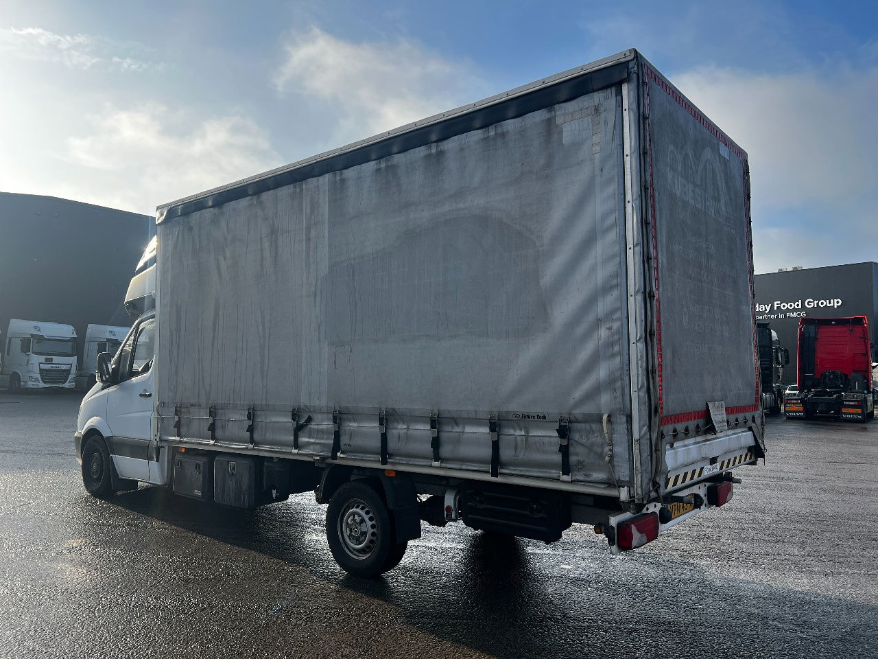 Mercedes-Benz Sprinter 316 Euro 6, Manual - الشاحنات الصغيرة ستائر: صور 4 Mercedes-Benz Sprinter 316 Euro 6, Manual - الشاحنات الصغيرة ستائر: صور 4