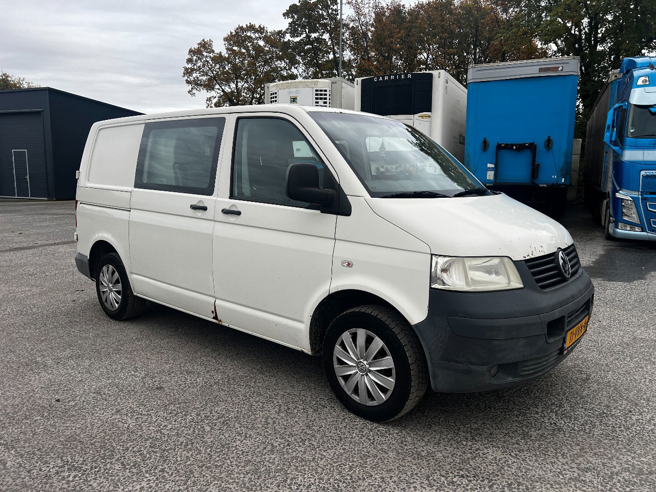 Volkswagen Transporter 2.5 tdi, 96kw, dubbele cabine - فان المدمجة: صور 2 Volkswagen Transporter 2.5 tdi, 96kw, dubbele cabine - فان المدمجة: صور 2