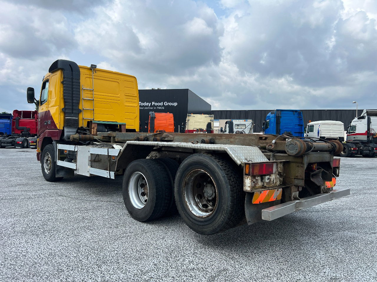Volvo FH 12.380 6x2, NCH, Euro2, Full Steel - شاحنات الحاويات / جسم علوي قابل للتغيير شاحنة: صور 4 Volvo FH 12.380 6x2, NCH, Euro2, Full Steel - شاحنات الحاويات / جسم علوي قابل للتغيير شاحنة: صور 4