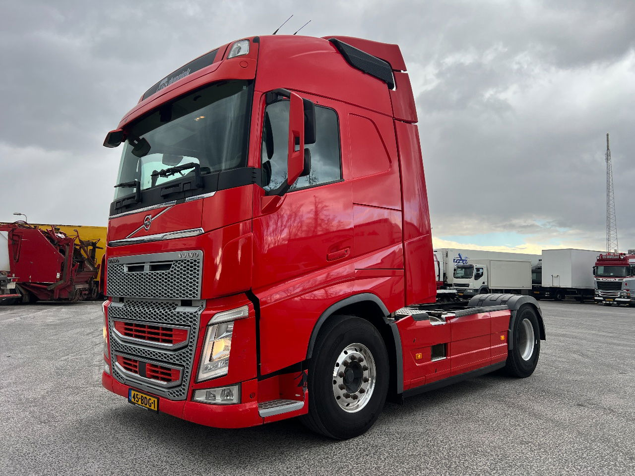 Volvo FH 500 Globe, Hydraulic - شاحنة جرار: صور 1 Volvo FH 500 Globe, Hydraulic - شاحنة جرار: صور 1
