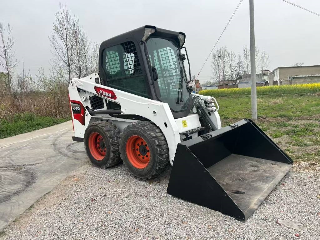 Bobcat S 450 - شيول صغير: صور 5 Bobcat S 450 - شيول صغير: صور 5