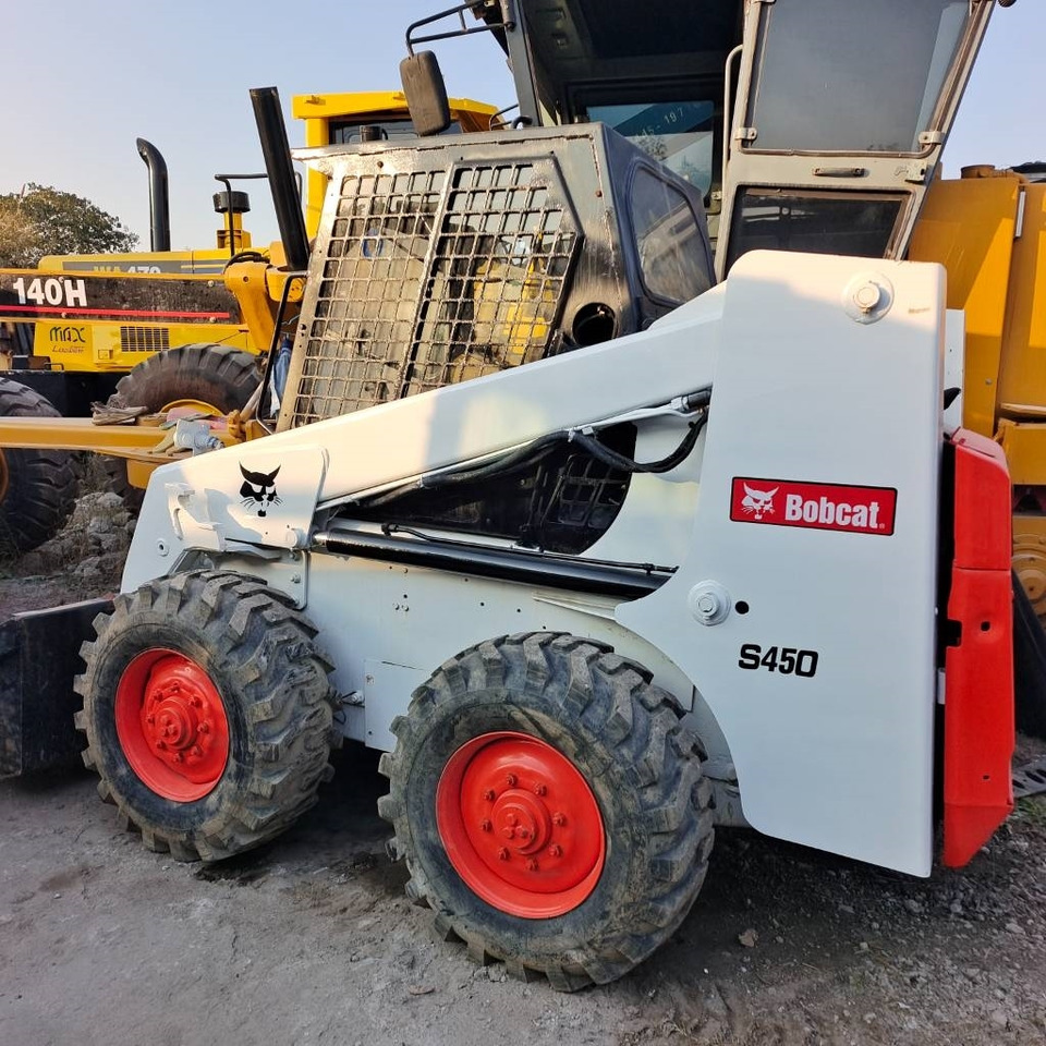 Bobcat S 450 - شيول صغير: صور 4 Bobcat S 450 - شيول صغير: صور 4