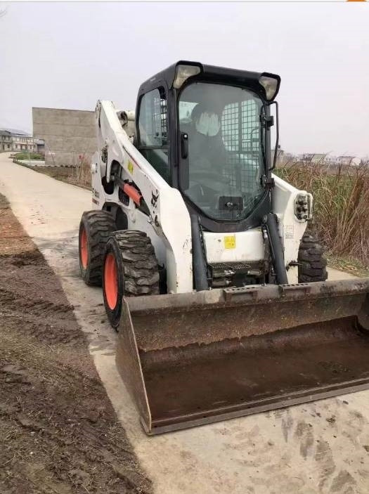Bobcat S 770 - شيول صغير: صور 3 Bobcat S 770 - شيول صغير: صور 3