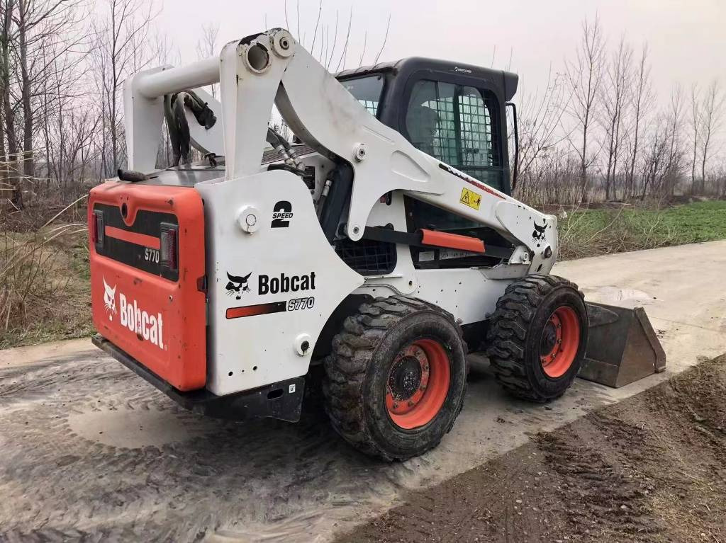 Bobcat S 770 - شيول صغير: صور 1 Bobcat S 770 - شيول صغير: صور 1