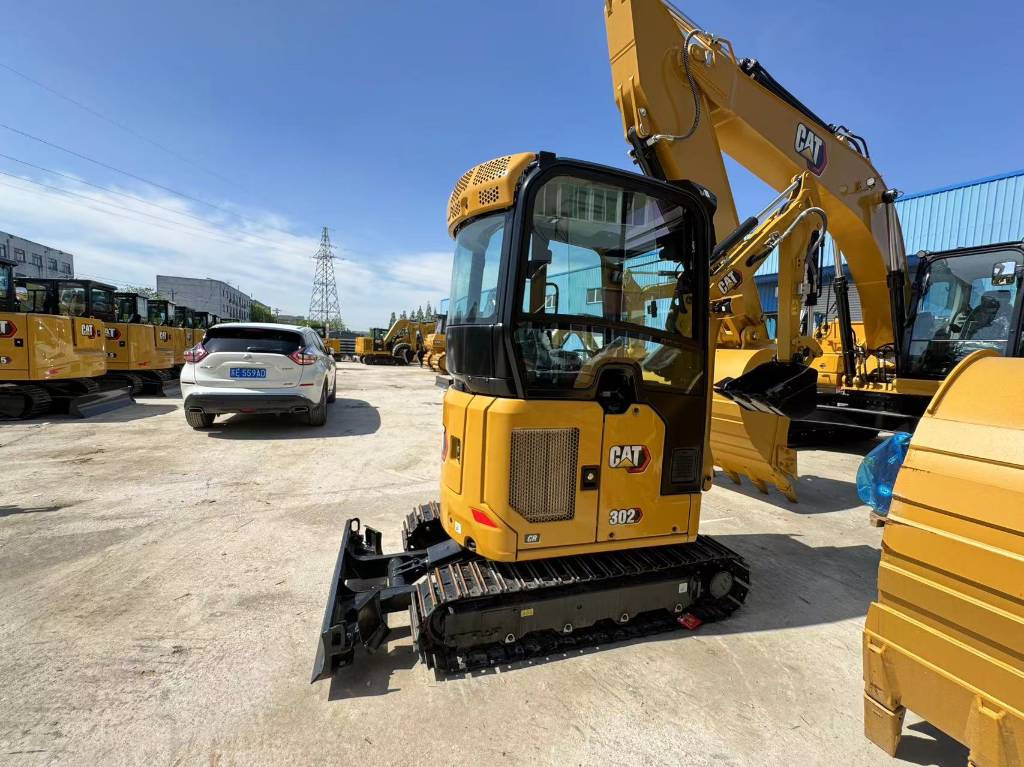 CAT 302 - حفارة مصغرة: صور 5 CAT 302 - حفارة مصغرة: صور 5