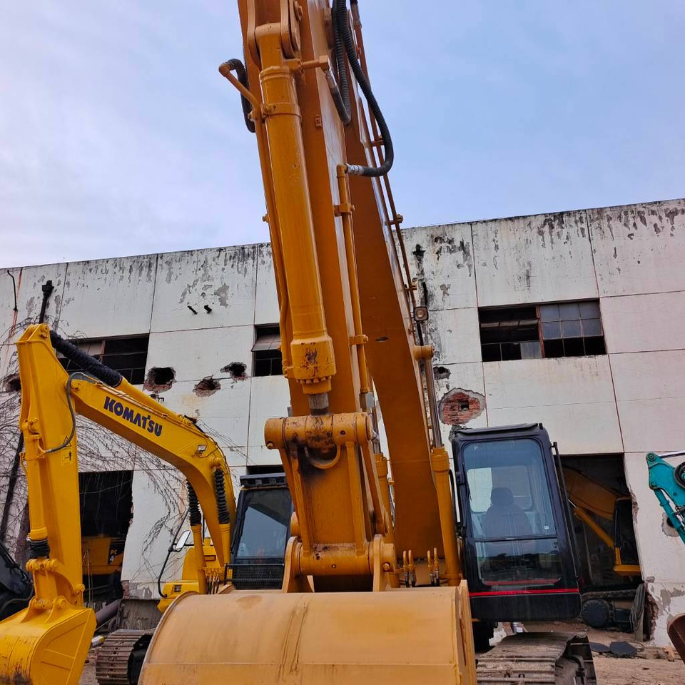 CAT 320 C L - حفارات زحافة: صور 3 CAT 320 C L - حفارات زحافة: صور 3