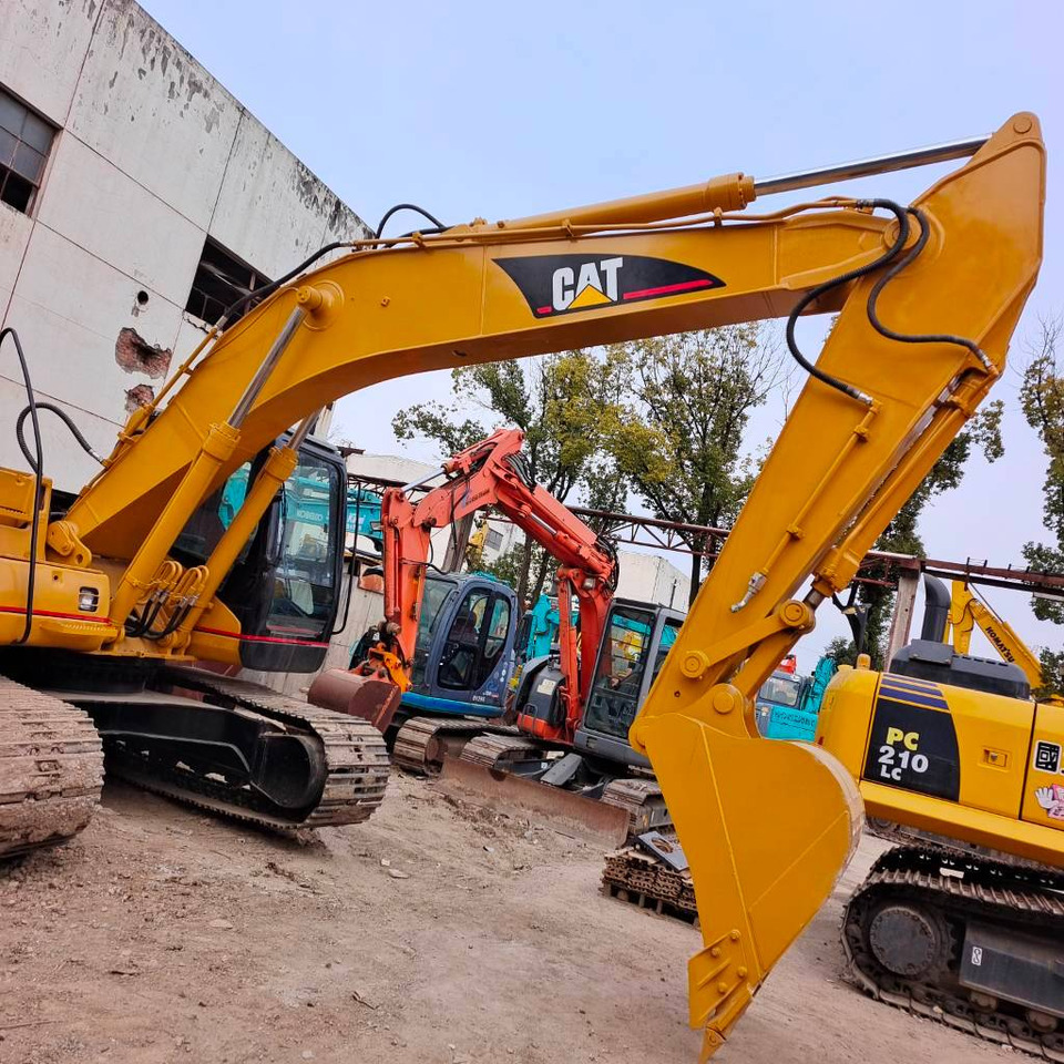 CAT 320 C L - حفارات زحافة: صور 1 CAT 320 C L - حفارات زحافة: صور 1