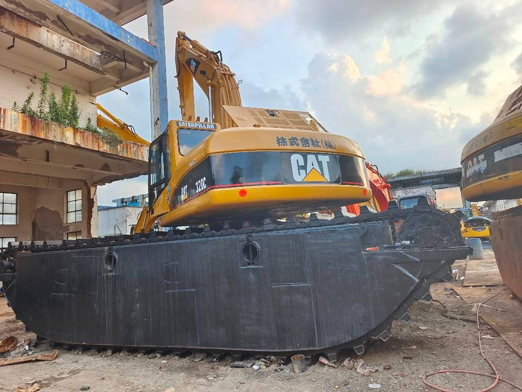 CAT 320 C - حفارات برمائية: صور 5 CAT 320 C - حفارات برمائية: صور 5