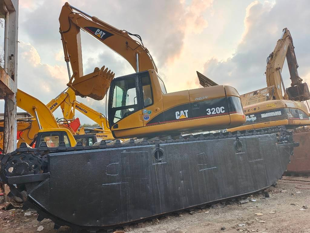 CAT 320 C - حفارات برمائية: صور 1 CAT 320 C - حفارات برمائية: صور 1