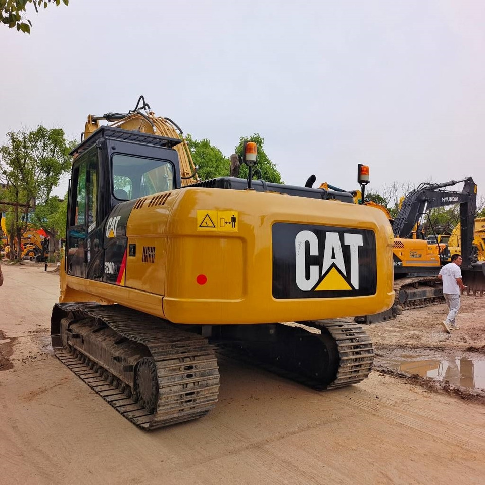 CAT 320 D - حفارات زحافة: صور 3 CAT 320 D - حفارات زحافة: صور 3