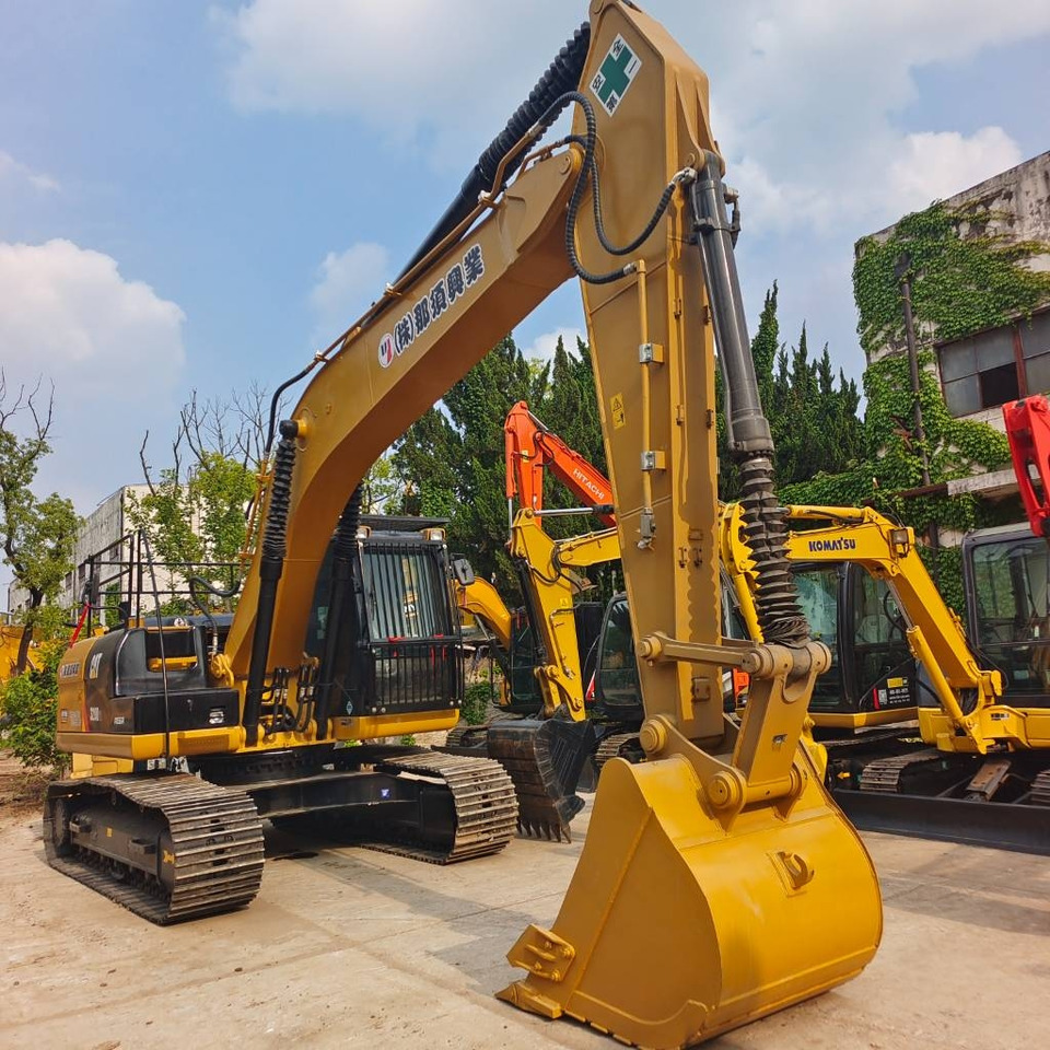 CAT 320D2 - حفارات زحافة: صور 1 CAT 320D2 - حفارات زحافة: صور 1