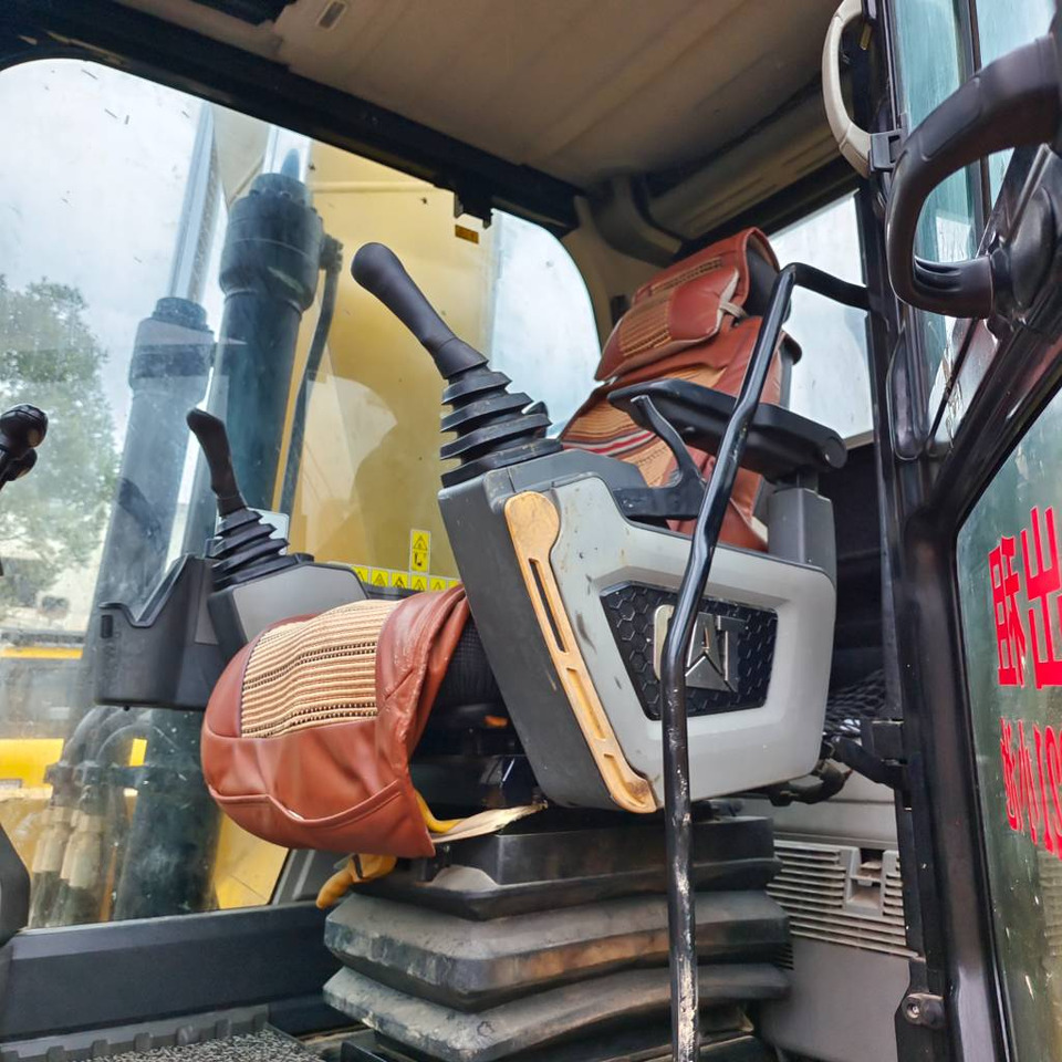 CAT 320GC - حفارات زحافة: صور 5 CAT 320GC - حفارات زحافة: صور 5