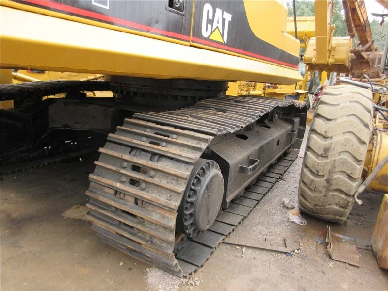 CAT 330 B L - حفارات زحافة: صور 2 CAT 330 B L - حفارات زحافة: صور 2