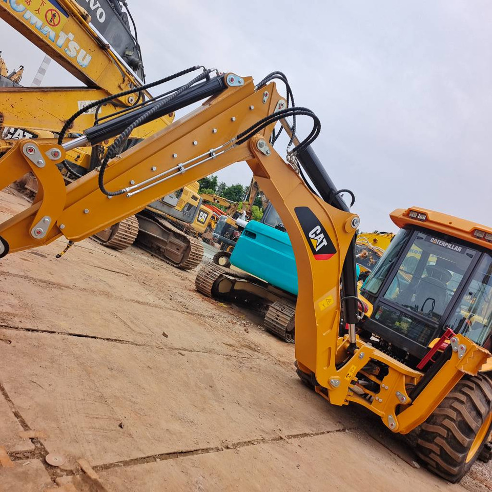 CAT 430 F - حفار متعدد الاستخدام: صور 4 CAT 430 F - حفار متعدد الاستخدام: صور 4