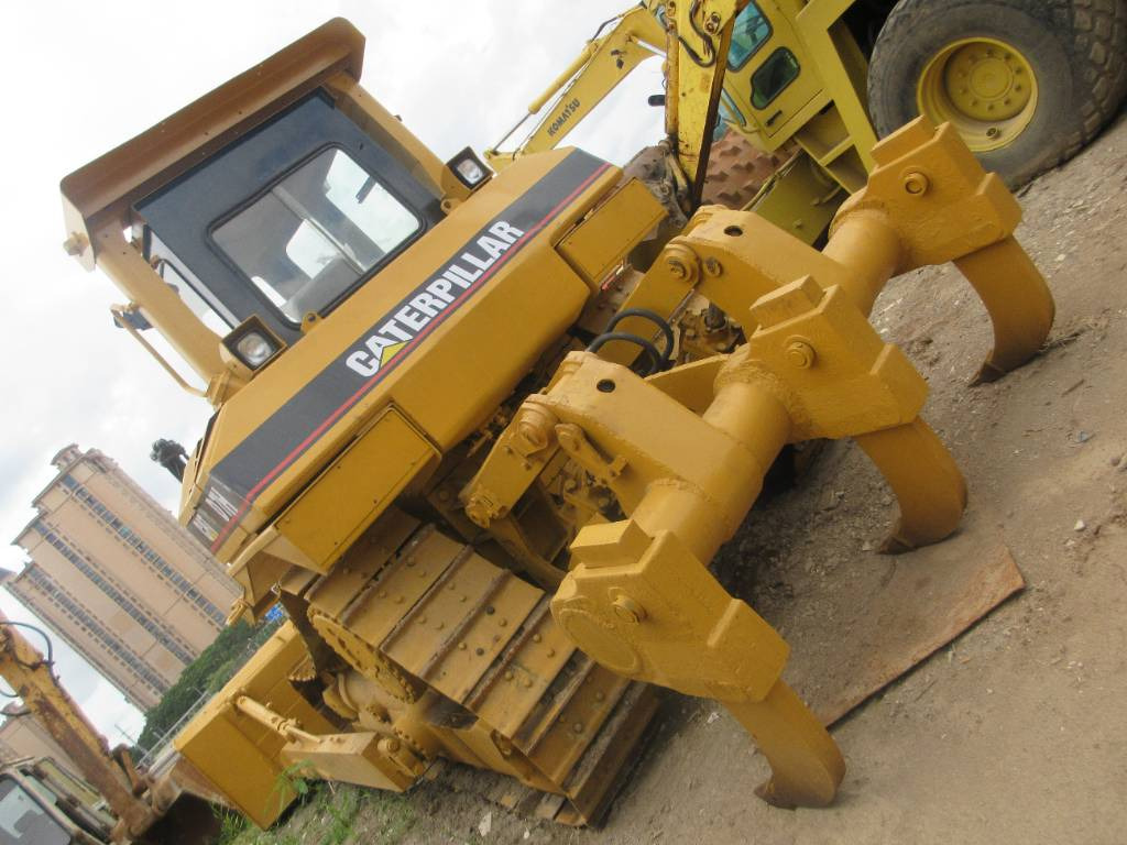 CAT D 7 H - بلدوزر: صور 1 CAT D 7 H - بلدوزر: صور 1