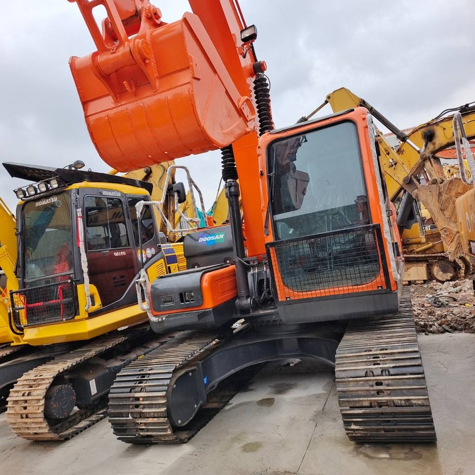 Doosan DH 150 LC-7 - حفارات زحافة: صور 2 Doosan DH 150 LC-7 - حفارات زحافة: صور 2