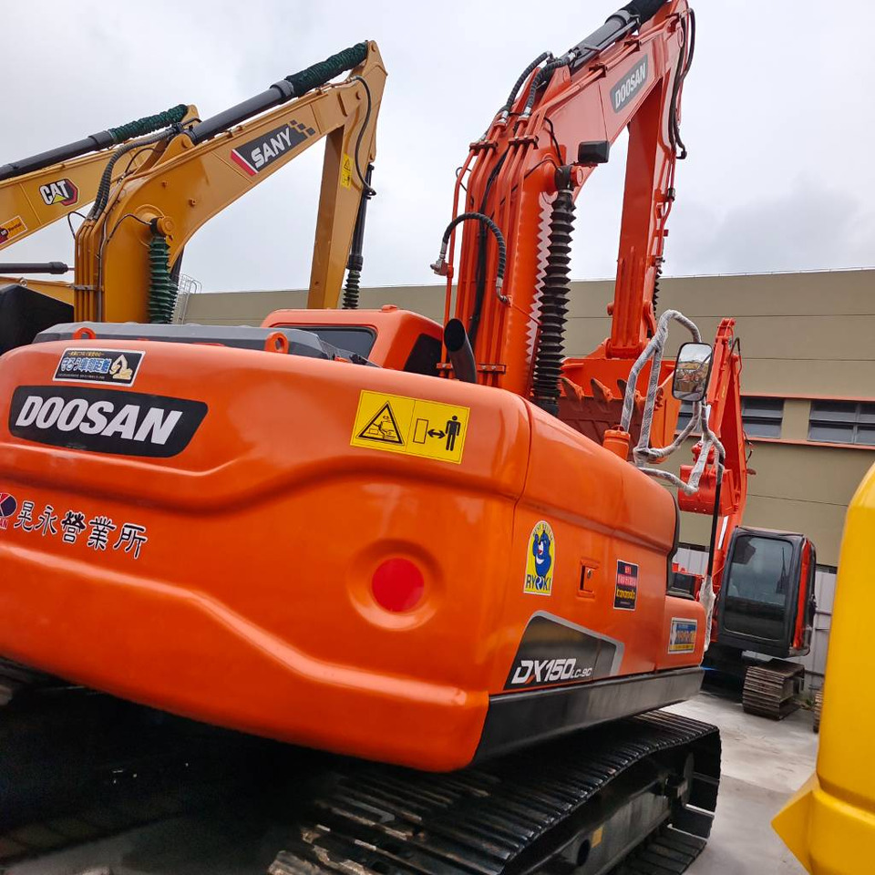Doosan DX 150 LC - حفارات زحافة: صور 1 Doosan DX 150 LC - حفارات زحافة: صور 1