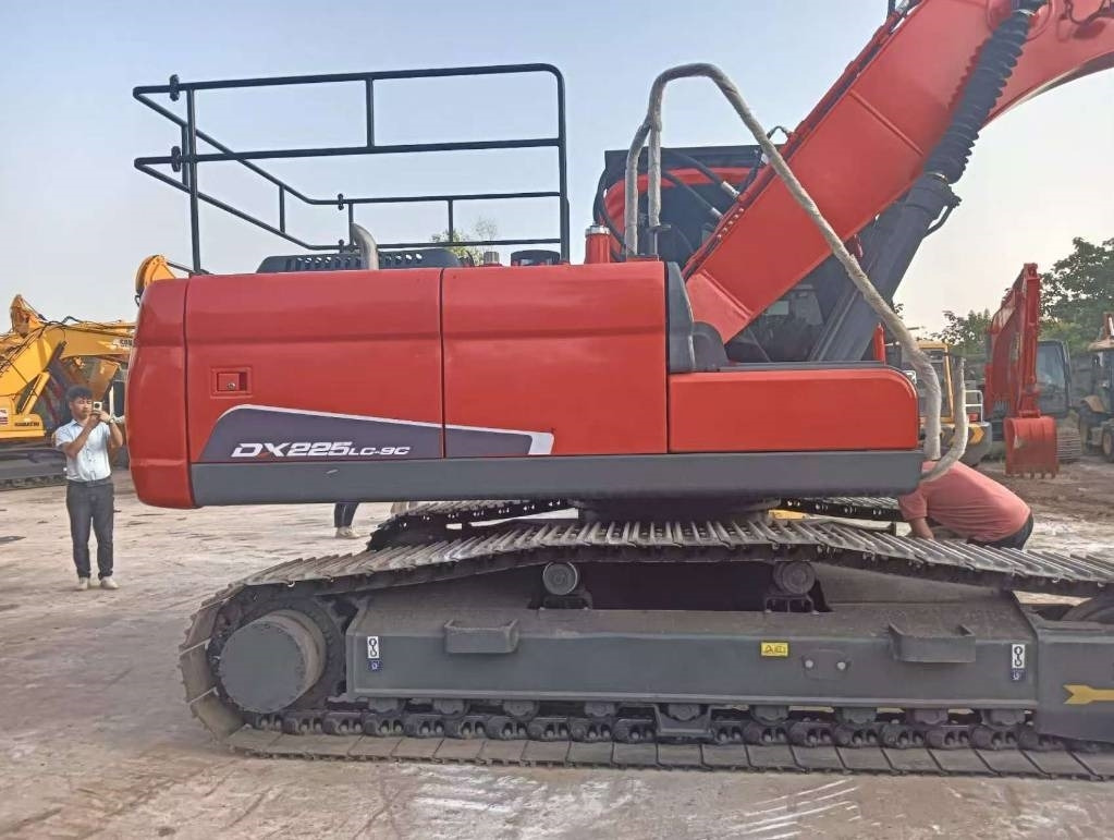 Doosan DX 225 LC-9C - حفارات زحافة: صور 5 Doosan DX 225 LC-9C - حفارات زحافة: صور 5