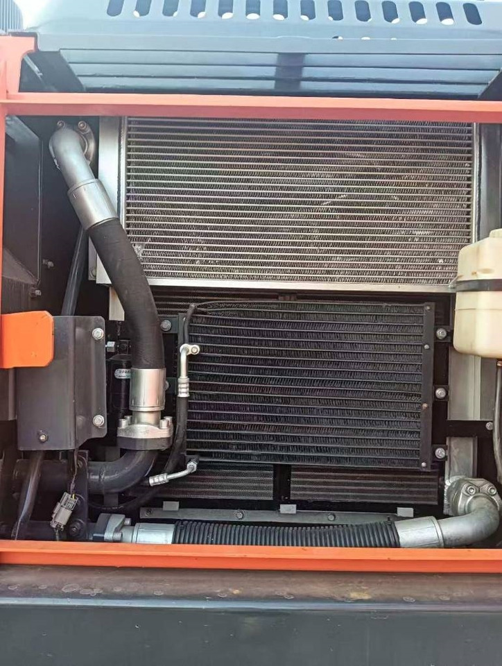 Doosan DX 225 LC - حفارات زحافة: صور 4 Doosan DX 225 LC - حفارات زحافة: صور 4