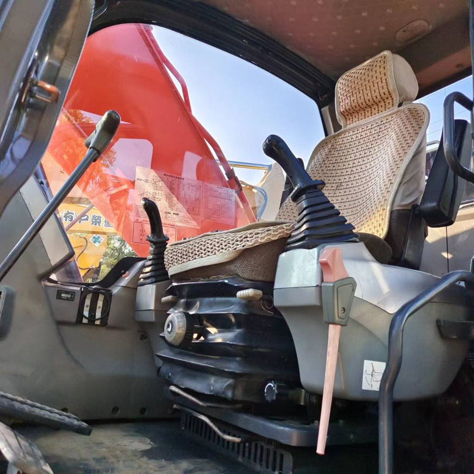 Doosan DX 225 LC - حفارات زحافة: صور 5 Doosan DX 225 LC - حفارات زحافة: صور 5