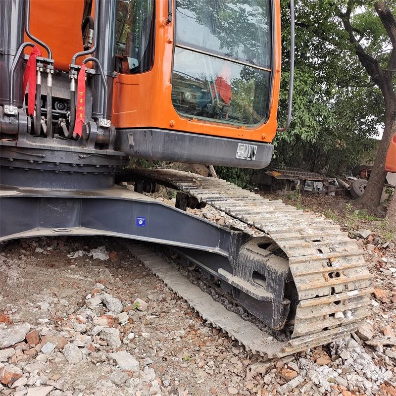 Doosan DX 225 LC - حفارات زحافة: صور 4 Doosan DX 225 LC - حفارات زحافة: صور 4
