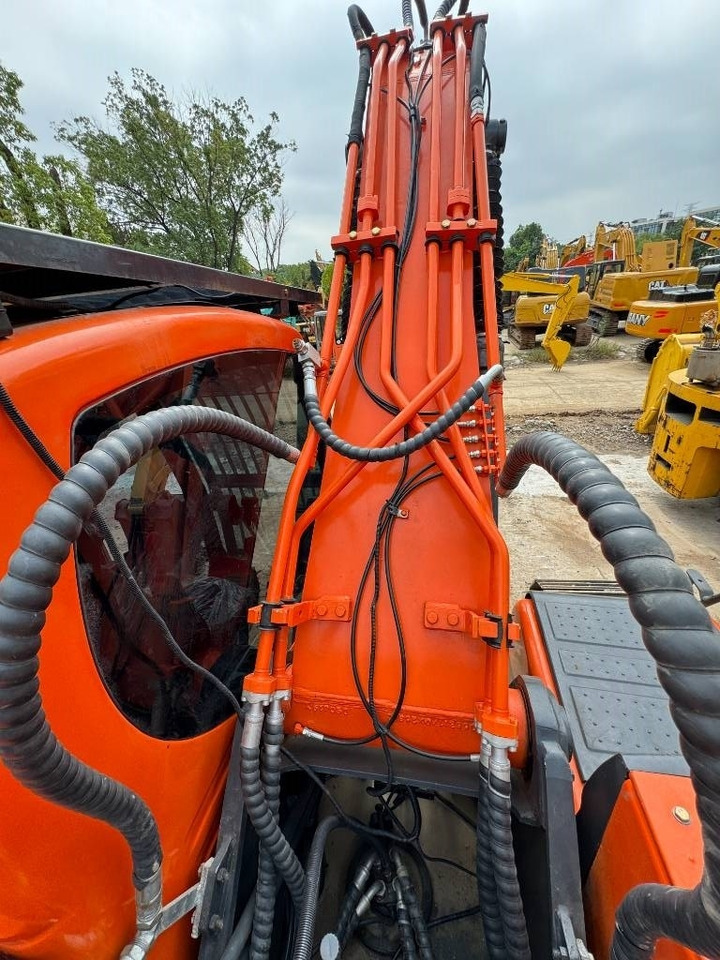 Doosan DX 300 LC LR - حفارات زحافة: صور 4 Doosan DX 300 LC LR - حفارات زحافة: صور 4