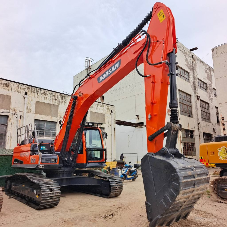 Doosan DX 300 - حفارات زحافة: صور 1 Doosan DX 300 - حفارات زحافة: صور 1
