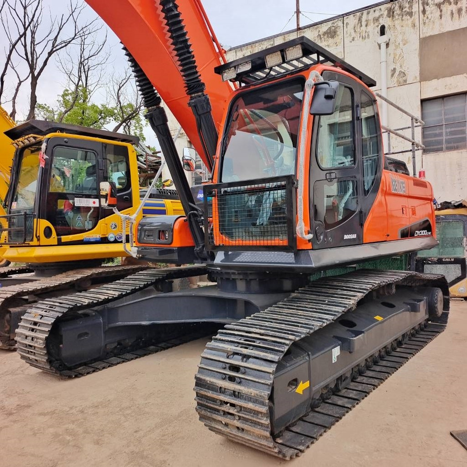 Doosan DX 300 - حفارات زحافة: صور 2 Doosan DX 300 - حفارات زحافة: صور 2