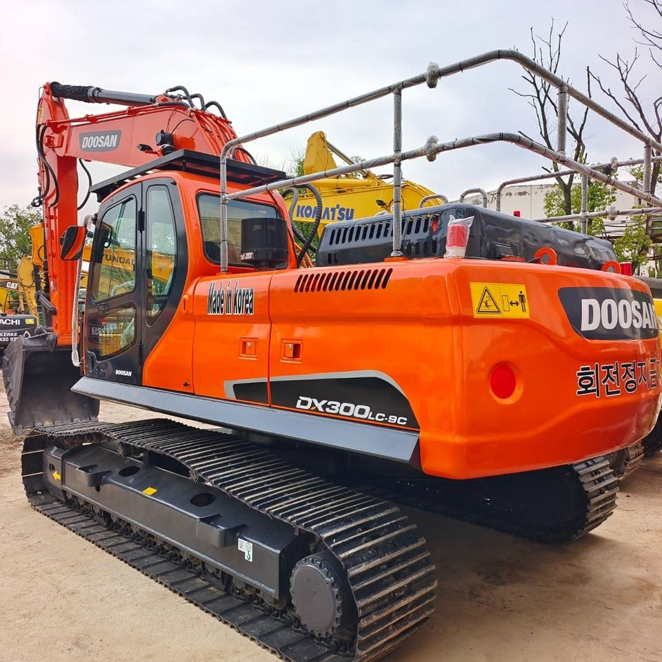 Doosan DX 300 - حفارات زحافة: صور 2 Doosan DX 300 - حفارات زحافة: صور 2
