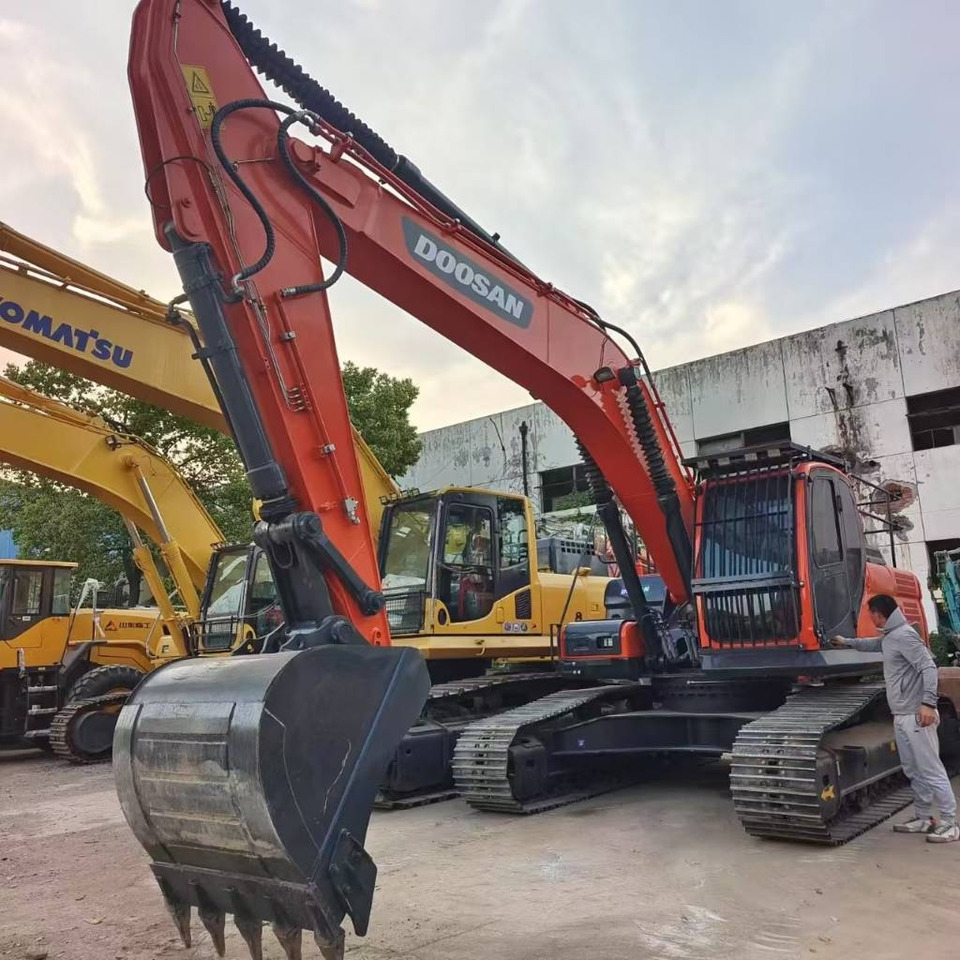Doosan DX 300 - حفارات زحافة: صور 1 Doosan DX 300 - حفارات زحافة: صور 1