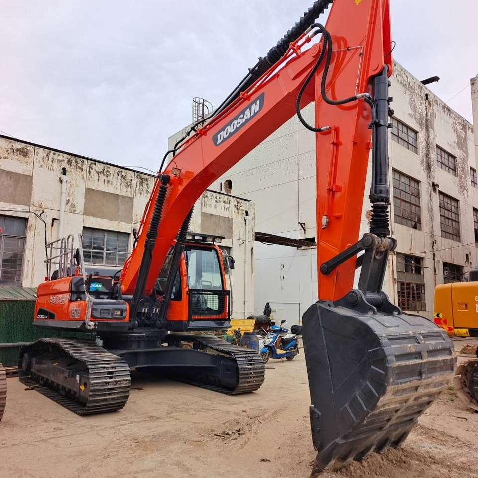 Doosan DX 300 - حفارات زحافة: صور 3 Doosan DX 300 - حفارات زحافة: صور 3
