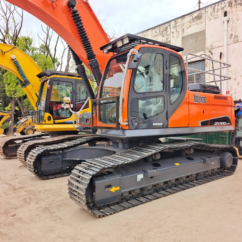 Doosan DX 300 - حفارات زحافة: صور 1 Doosan DX 300 - حفارات زحافة: صور 1