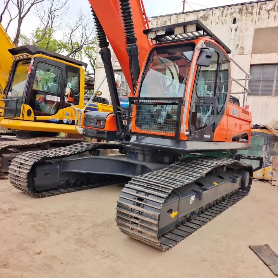Doosan DX 300 - حفارات زحافة: صور 4 Doosan DX 300 - حفارات زحافة: صور 4