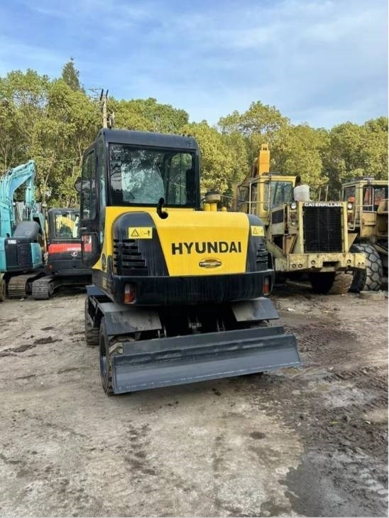 Hyundai 100% new Hyundai HW 60 ECO - حفارة على عجلات: صور 3 Hyundai 100% new Hyundai HW 60 ECO - حفارة على عجلات: صور 3