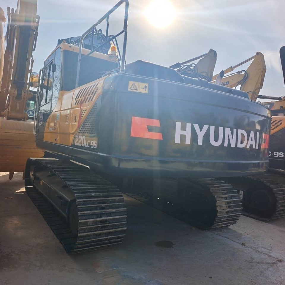 Hyundai 220LC-9T - حفارات زحافة: صور 2 Hyundai 220LC-9T - حفارات زحافة: صور 2