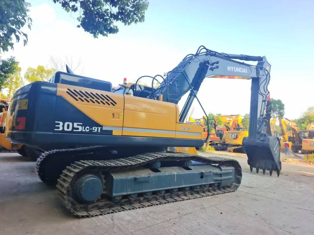 Hyundai 305 LC-9S - حفارات زحافة: صور 1 Hyundai 305 LC-9S - حفارات زحافة: صور 1