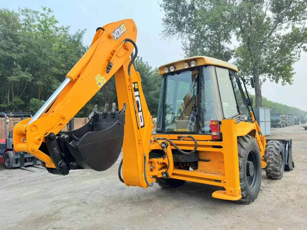 JCB 3 CX - حفار متعدد الاستخدام: صور 5 JCB 3 CX - حفار متعدد الاستخدام: صور 5