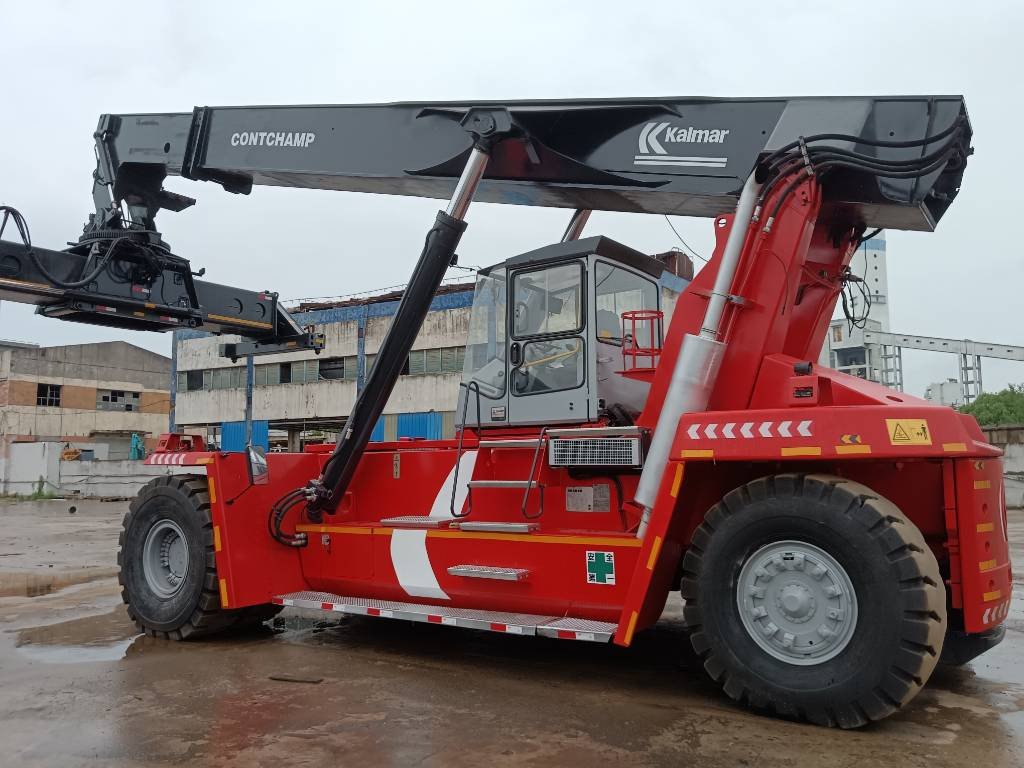Kalmar DRF 450 - رافعات حاويات: صور 1 Kalmar DRF 450 - رافعات حاويات: صور 1