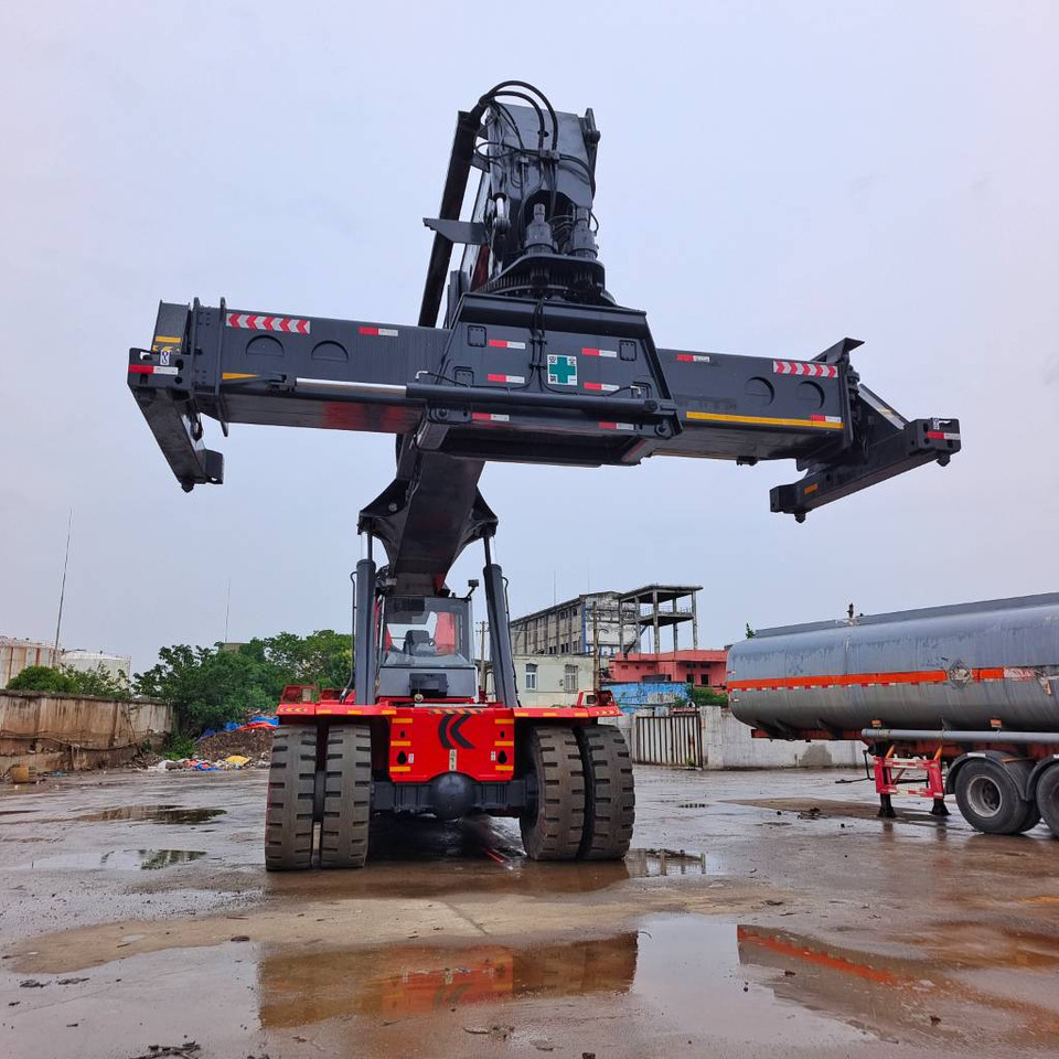 Kalmar DRF 450 - رافعات حاويات: صور 2 Kalmar DRF 450 - رافعات حاويات: صور 2