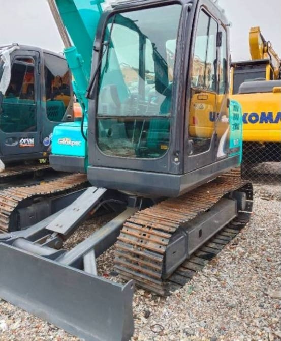 Kobelco SK 75 SR - حفارة مصغرة: صور 3 Kobelco SK 75 SR - حفارة مصغرة: صور 3