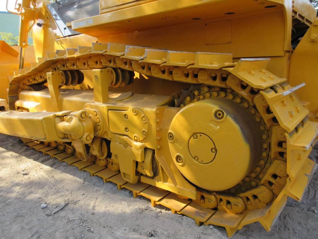 Komatsu D 155A - بلدوزر: صور 5 Komatsu D 155A - بلدوزر: صور 5
