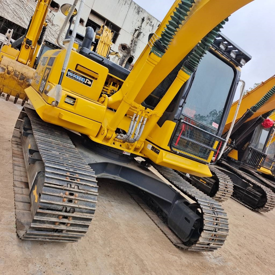 Komatsu PC 130 - حفارات زحافة: صور 4 Komatsu PC 130 - حفارات زحافة: صور 4