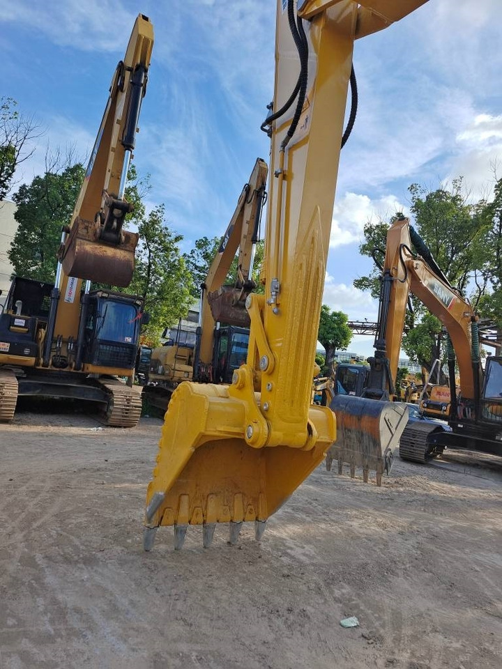 Komatsu PC 220 إيجار Komatsu PC 220: صور 8