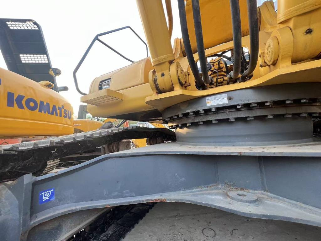 Komatsu PC 360-7 - حفارات زحافة: صور 5 Komatsu PC 360-7 - حفارات زحافة: صور 5