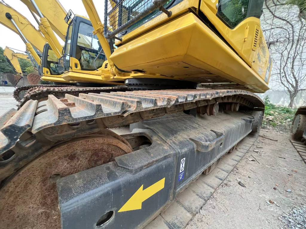 Komatsu PC 360-7 - حفارات زحافة: صور 4 Komatsu PC 360-7 - حفارات زحافة: صور 4