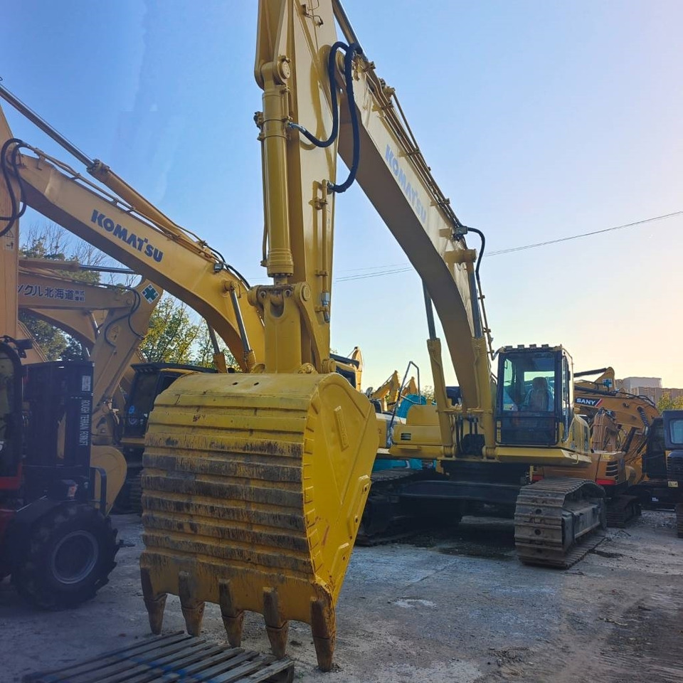 Komatsu PC 450 - حفارات زحافة: صور 2 Komatsu PC 450 - حفارات زحافة: صور 2